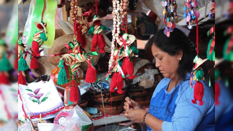 Tzintzuntzan, en un domingo dominguero con ojos de turista - Foto 2 