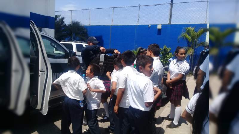 Alumnos visitan instalaciones de la Dirección de Seguridad Pública Municipal  de Lázaro Cárdenas, Michoacán  