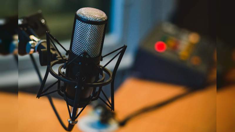 Hoy celebramos al trabajador de la Radio y la Televisión 