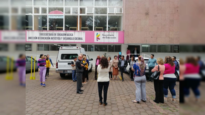 11 mil escuelas michoacanas realizaron simulacro de sismo - Foto 3 
