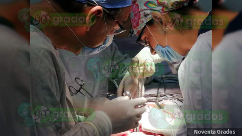 Realizan el transplante renal no. 90 en el Hospital General de Uruapan - Foto 1 