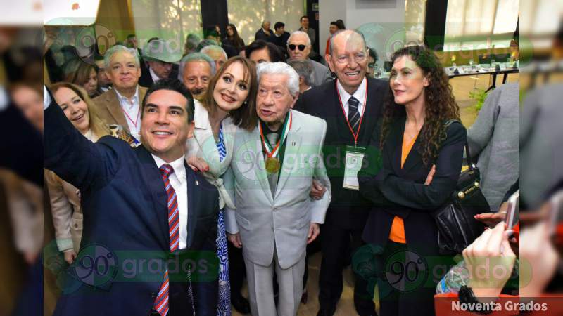 Ignacio López Tarso recibe la presea José María Morelos y Pavón - Foto 0 