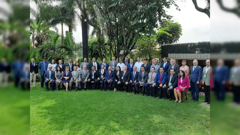 Rector de la UMSNH asiste a sesión de  CUMEX 