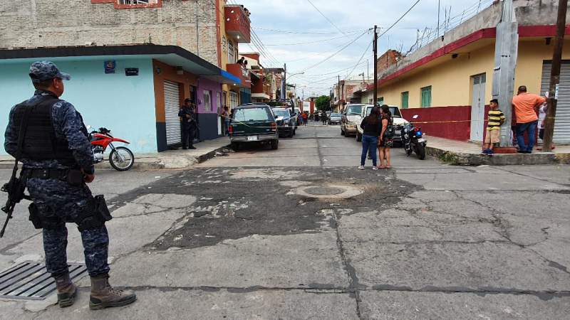 Atacan a balazos a una familia en Zamora, Michoacán, hay 2 muertos  - Foto 0 