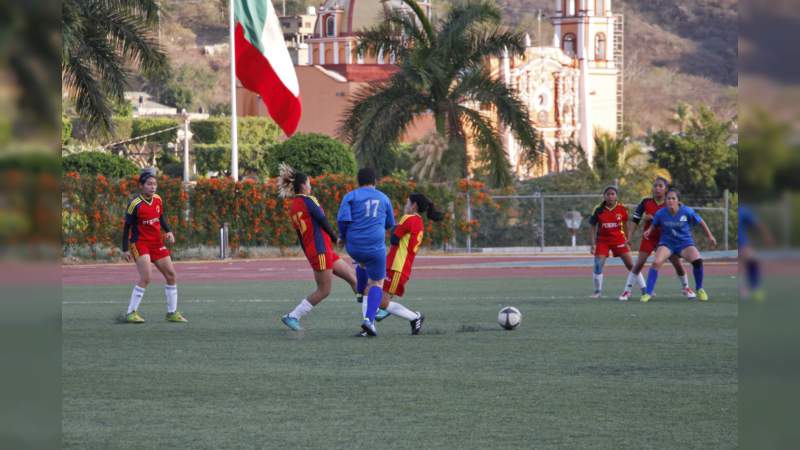 Michoacán, a tres días de iniciar torneo estatal de futbol, con miras a XX Espartaqueada Deportiva Nacional 