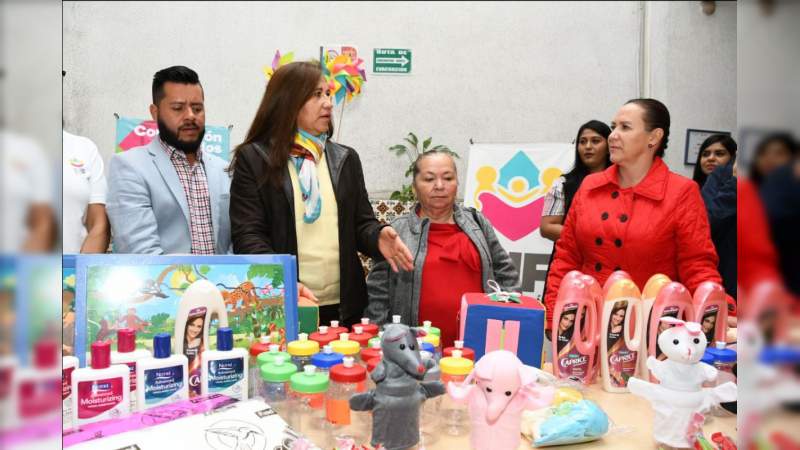 Refuerza DIF Michoacán, atención a familias jornaleras migrantes que trabajan en Tanhuato y Yurécuaro - Foto 1 