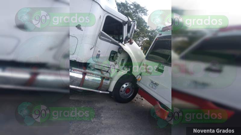 Choca tráiler a camión de la Ruta 1, en Morelia, Michoacán, no hay heridos - Foto 2 