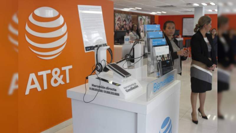 Por problemas económicos, AT&T abandonaría México 