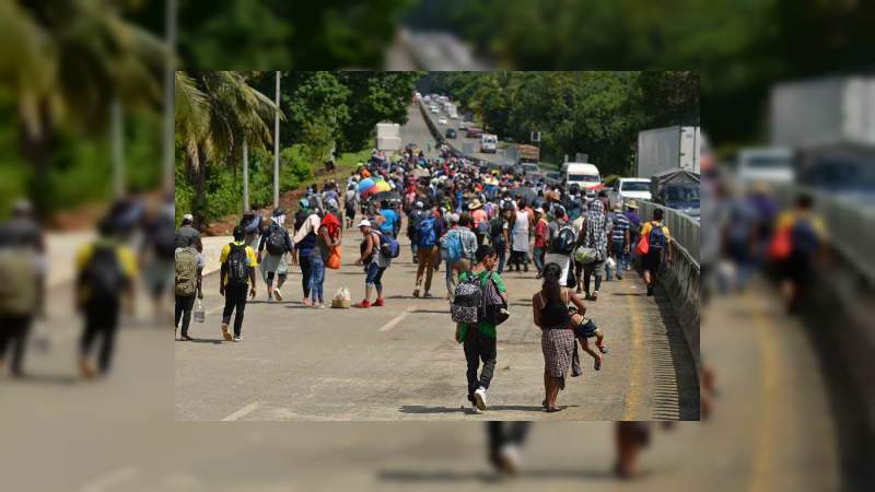 Caravana migrante es detenida por la Guardia Nacional en Chiapas 