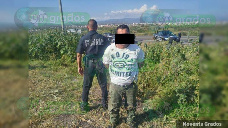 Se enfrenta Guardia Nacional con robacarros, hay un detenido  - Foto 0 