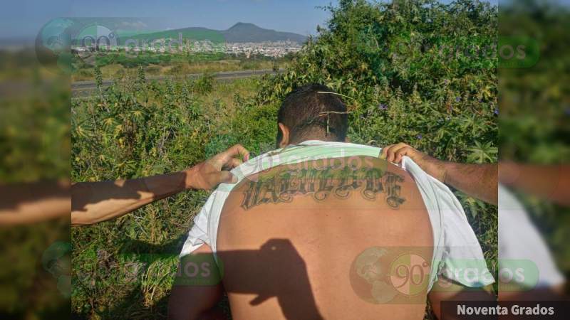 Se enfrenta Guardia Nacional con robacarros, hay un detenido  - Foto 3 