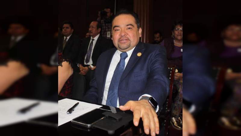 Creación y aumento de impuestos federales, resultado de una política económica errada: Tony Martínez 