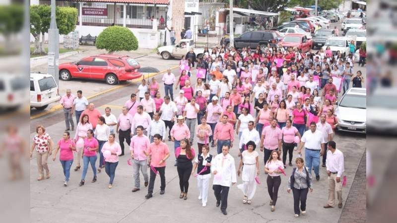 Celebran en la Región Apatzingán, Día Internacional de la Lucha Contra el Cáncer de mama - Foto 0 