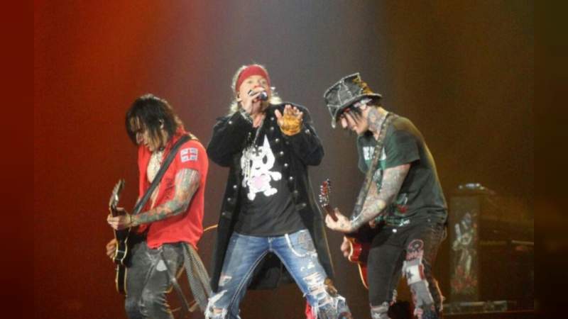 Sancionan a organizadores del concierto de Guns N Roses en Guadalajara 
