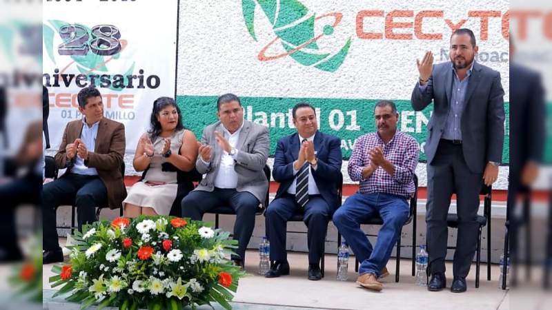CECyTEM clave del progreso en Michoacán: Humberto González - Foto 1 