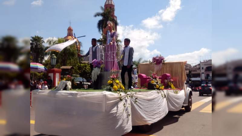Con paz tranquilidad y alegría se viven en Apatzingán fiestas octubrinas 2019 - Foto 2 