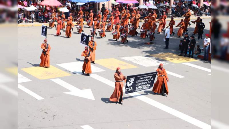 Con paz tranquilidad y alegría se viven en Apatzingán fiestas octubrinas 2019 - Foto 3 