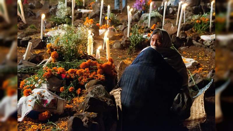 Michoacán se reporta listo para celebrar la tradición ancestral de Noche de Muertos - Foto 0 