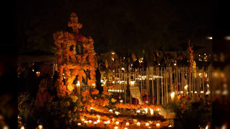 Michoacán se reporta listo para celebrar la tradición ancestral de Noche de Muertos - Foto 1 