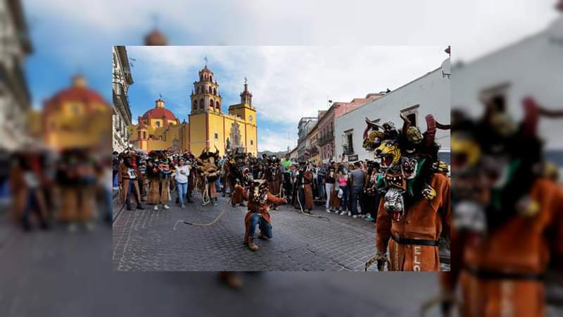 Con saldo blanco y caída en asistencia, cierra la 47 edición del Festival Cervantino - Foto 0 