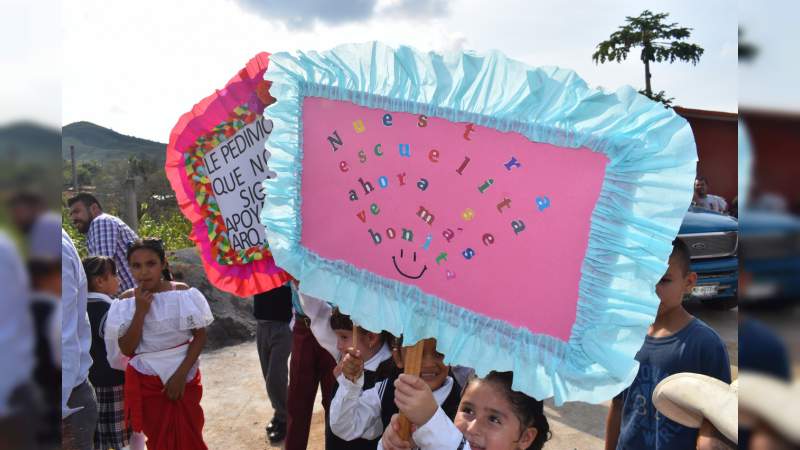 Dignifica IIFEEM escuela con 40 años de abandono, en Susupuato, Michoacán - Foto 5 