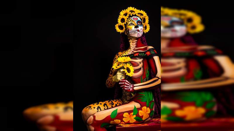 Catrinas de Jaguart y Jonaz, exposición de pintura corporal en la Bibliotequita del Bosque - Foto 0 