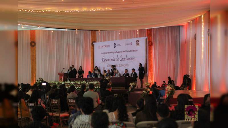 Entrega Tec Ciudad Hidalgo 213 nuevos profesionistas - Foto 1 