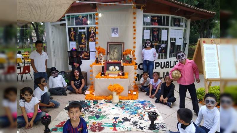 Inauguraron una instalación para honrar la memoria del poeta uruapense y moreliano - Foto 2 
