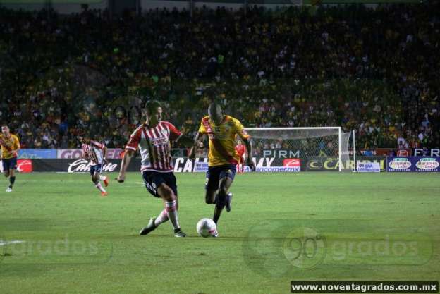 Monarcas vence 2-0 a Chivas en el Estadio Morelos - Foto 1 