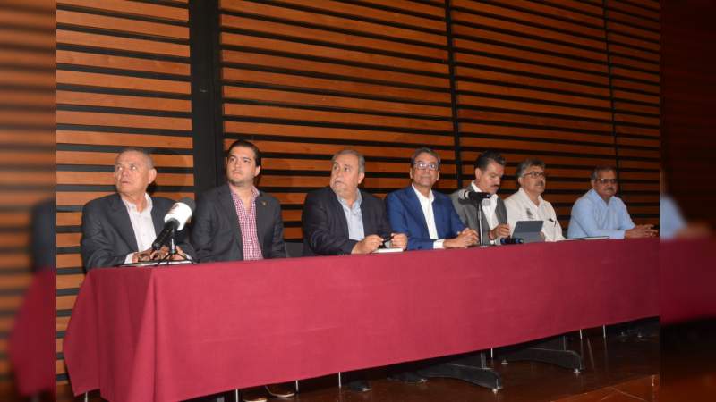 Realiza UMSNH primer panel de análisis para la sustentabilidad del sector forestal en el estado - Foto 2 