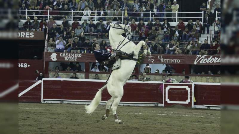 Ecos de los triunfos de Andy Cartagena y la Venta de Romero en Morelia, Michoacán 