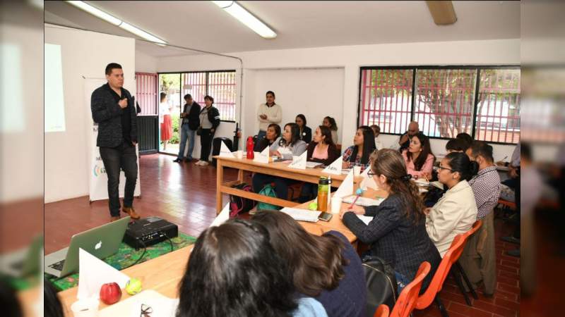 Capacita DIF Michoacán a personal de Gobierno en derechos de las niñas, niños y adolescentes - Foto 1 