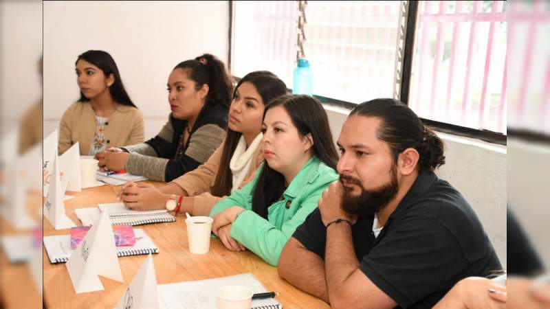 Capacita DIF Michoacán a personal de Gobierno en derechos de las niñas, niños y adolescentes - Foto 3 