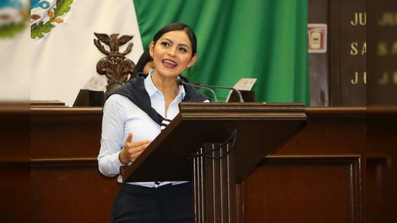 Araceli Saucedo reconoce esfuerzos entre Estado y Federación para concretar federalización de la nómina educativa - Foto 0 