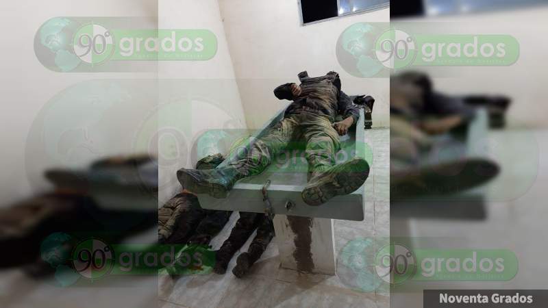 Asesinan a cinco policías estatales en presunta emboscada en San Vicente Coatlán, Oaxaca  - Foto 0 