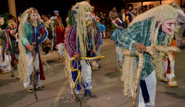 Con música y danza, el festejo de la Candelaria en Los Reyes, Michoacán - Foto 0 