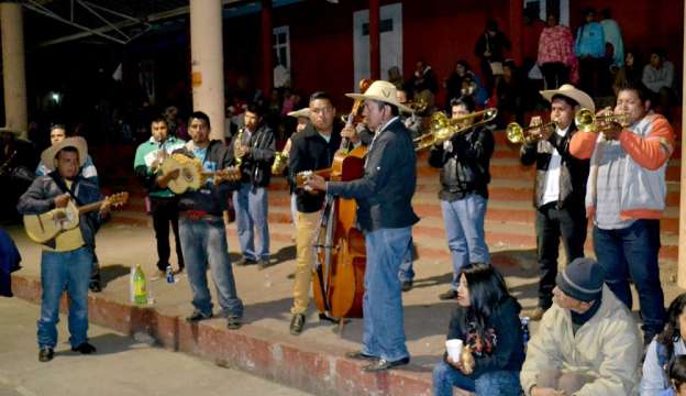 Con música y danza, el festejo de la Candelaria en Los Reyes, Michoacán - Foto 5 