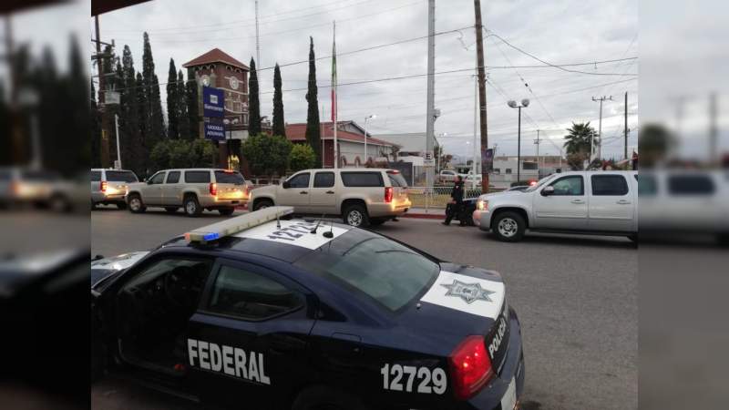 Ejército del FBI llega en camionetas blindadas a Sonora para investigar caso LeBarón - Foto 0 