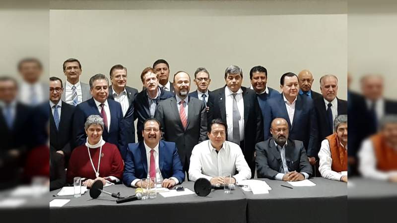 Gestiona rector recursos extraordinarios ante legisladores federales  - Foto 1 