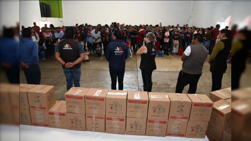 DIF Michoacán fortalece la atención a sectores vulnerables de Tlalpujahua - Foto 0 
