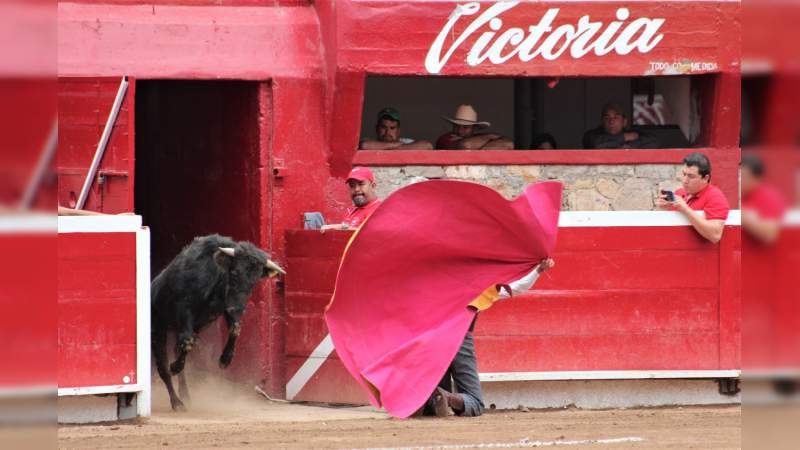 Buenas faenas de Paco Vargas y Ricardo Campos en la Monumental de Morelia - Foto 0 