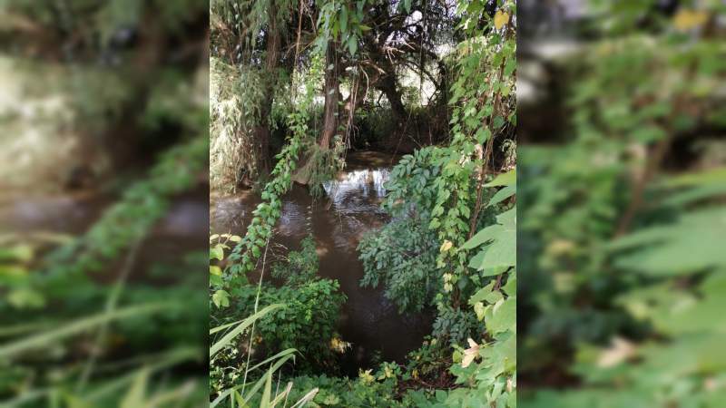 Hallan cadáver en un río de Jacona, Michoacán 