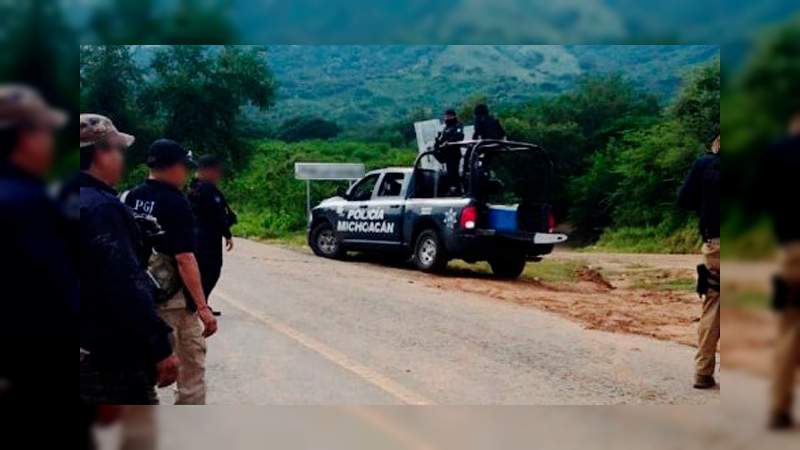 Persecución policial deja dos uniformados heridos, se cayeron de la patrulla en Tzintzuntzan, Michoacán 