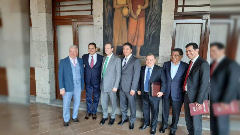 Histórica reunión entre rector de la UMSNH y el titular de la SEP, Esteban Moctezuma - Foto 0 