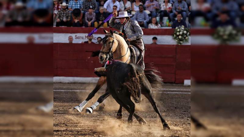 Tarik Othón cortó tres orejas en Jiquilpan y se alzó como digno triunfador - Foto 0 