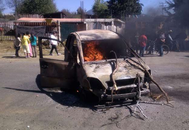 (Vídeo) Incendian vehículos en Nahuatzen, Michoacán; tensa calma - Foto 0 