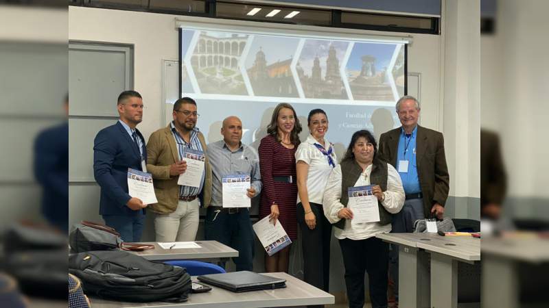 Docentes del ITSCH en el X Congreso de la Facultad de Contaduría, Administración e Informática Administrativa de la UMSNH - Foto 0 