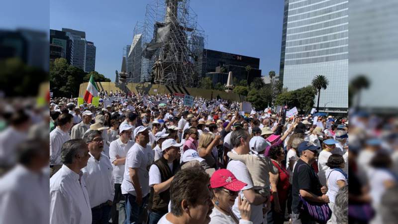 Avanza manifestación de críticos de López Obrador  en la Ciudad de México - Foto 1 