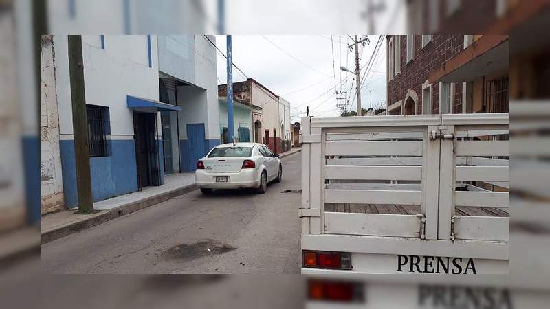 Atacan con bombas molotov instalaciones del Diario Zona Media en San Luis Potosí  - Foto 2 