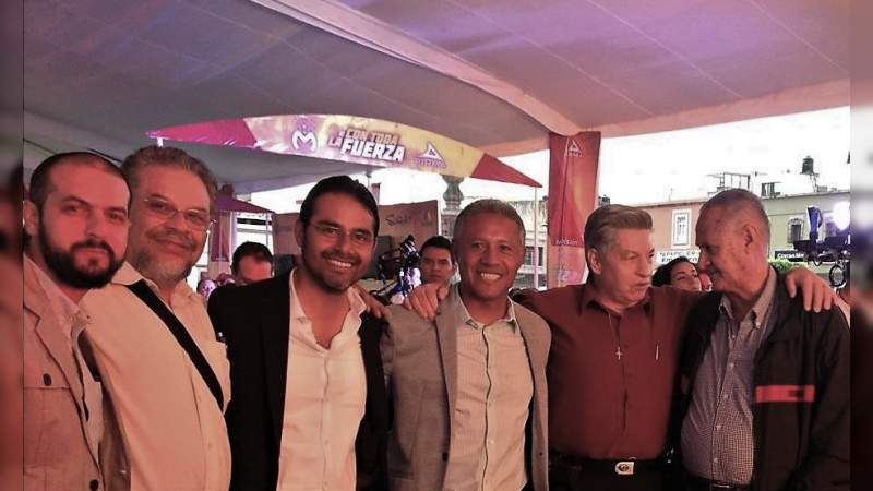 MONARCAS A OTRO NIVEL y más, nuevo programa de Óscar Tapia y Jaime Ariel Trujillo - Foto 1 